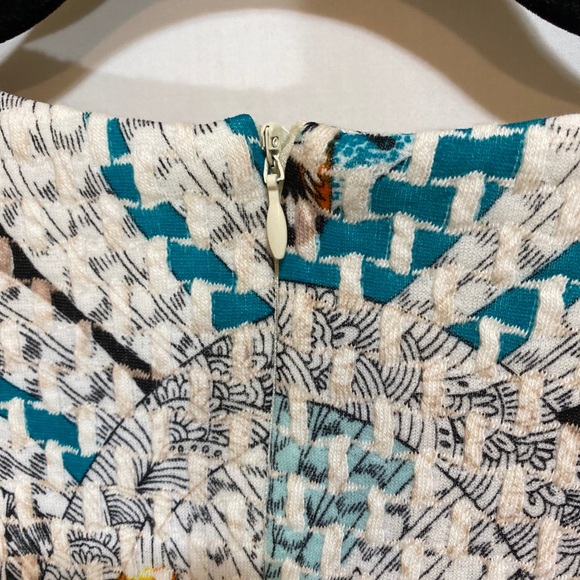 Chelsea & Violet - Picture 6 of 9